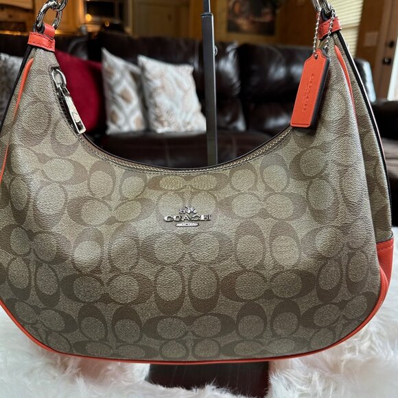 August 10th Mystery Boxes - Picture 4 of 14